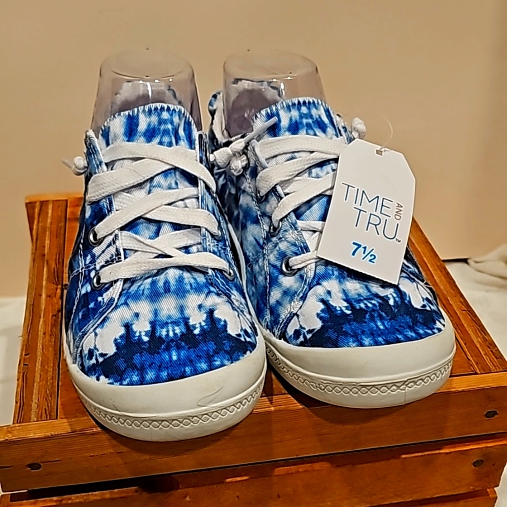 K Tye Dye Sneakers Scrunch back Blue White NWT Time and Tru